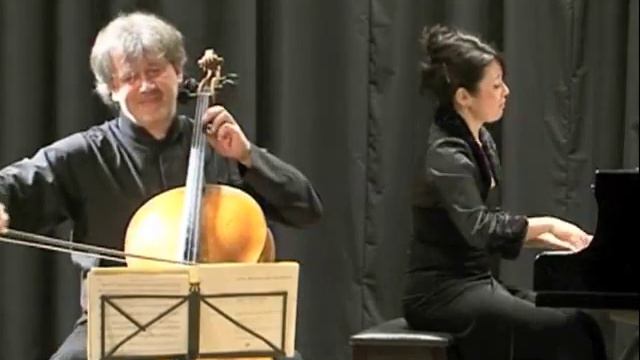 Robert Schumann: Fantasiestücke op.73 Nikolaus Trieb/Fumiko Shiraga.m4v смотреть онлайн