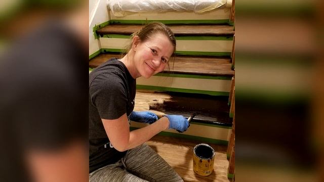 ЛЮДИ СМЕЯЛИСЬ КОГДА СУПРУГИ КУПИЛИ СТАРЫЙ ДОМ В ДЕРЕВНЕ! НО СЕГОДНЯ ВСЕ ИМ МОЛЧА ЗАВИДУЮТ! смотреть онлайн