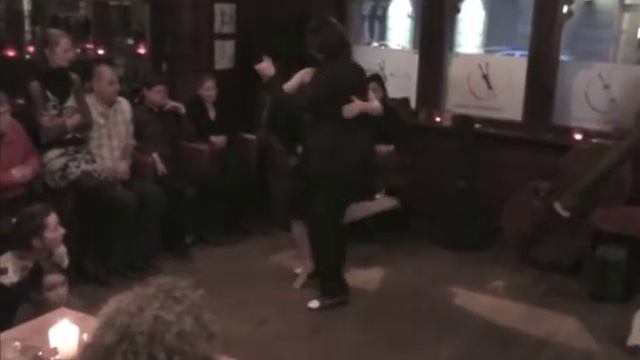 Anna & Stathis, Argentine Tango Performance: Bajofondo "Leonel el feo", Villa Rodizio, Berlin 2010 смотреть онлайн
