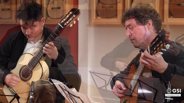 Bach's "Fugue in A minor, BWV 543" played by Juri Yun & Marc Teicholz on GV Rubio & Bernabe guitars смотреть онлайн