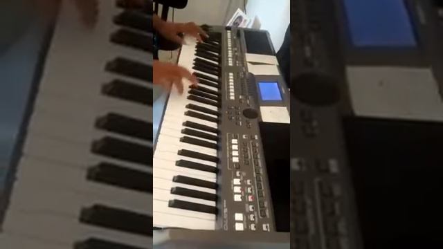Teclado e670 sample. смотреть онлайн