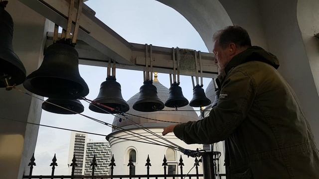 Николай Завьялов выбери зазвонные, колокольный звон в храме прп.Сергия на Ходынском поле смотреть онлайн