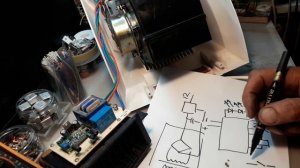 Ремонт сушилки для рук. Чудит!