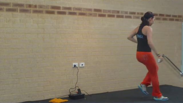 zumba in motion (with ilanit)-Esta Cache смотреть онлайн