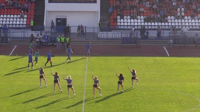 Выступление группы поддержки ФК Олимпиец