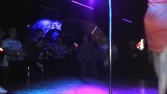 Танцы в клубе Сфера смотреть онлайн