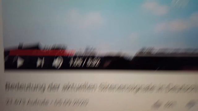 Сегодня в 11:00ч. по всей Германии включали сигнал военной тревоги. смотреть онлайн