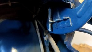 Пружинный торсион крышки багажника ВАЗ 21074