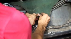 ремонт электро стеклоподъемника задней двери Volkswagen Passat B5 снятие обшивки