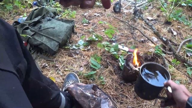 Осень, палатка, печка, чай, книга смотреть онлайн