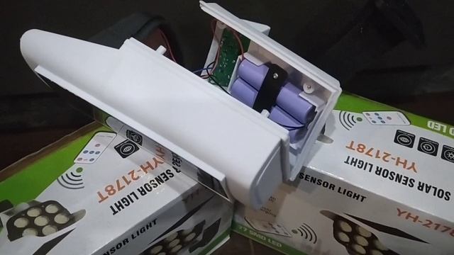 Автономные светильники для освещения участка в виде камеры для видионаблюдения.Обзор и отзывы. смотреть онлайн