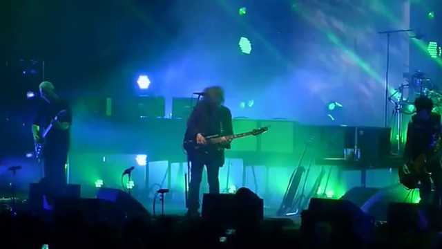 The Cure - A Forest (Live Sportpaleis Antwerpen 12 Nov 2016) смотреть онлайн