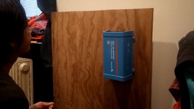 Victron blue solar, MPPT 75/15, Phoenix 24/500, Bluetooth dongle смотреть онлайн