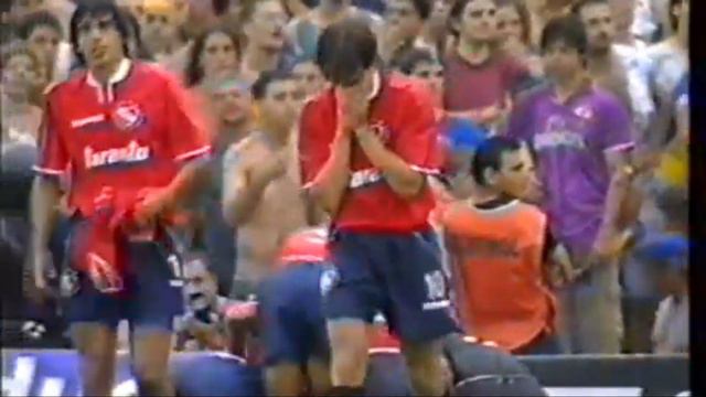 JUGADORES QUE PASARON POR 3 DE LOS GRANDES DEL FÚTBOL ARGENTINO. смотреть онлайн