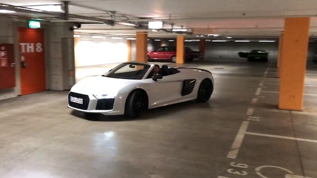 Audi R8 Spyder V10 Plus / double trouble Carporn - INSIDE production смотреть онлайн