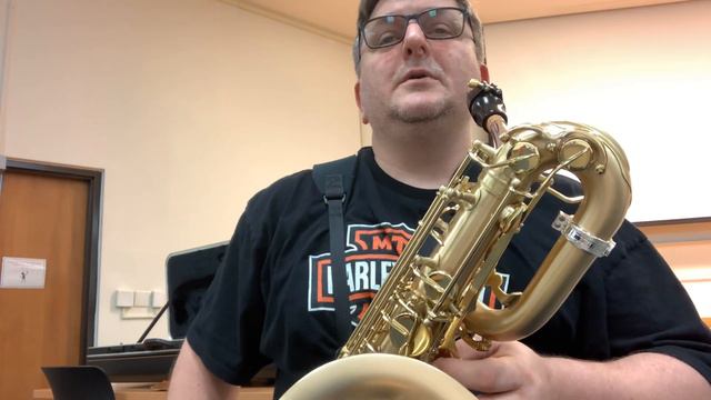 Practicing baritone saxophone during the apocalypse смотреть онлайн