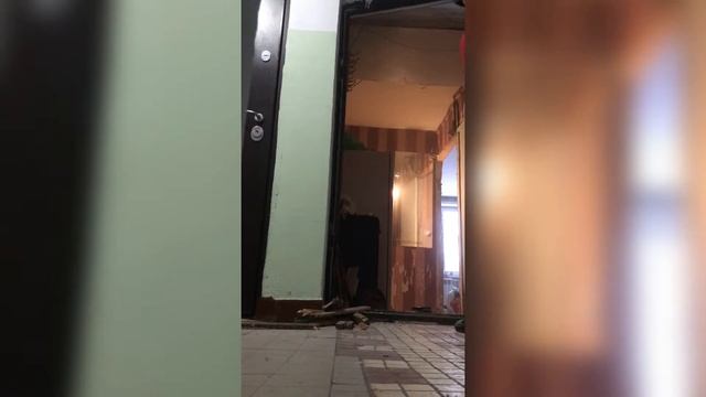 Монтаж входной двери в квартиру с закладкой (за ужение) одной стороны газоблоком