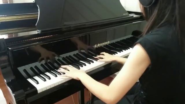 Piano Funk Groove in F смотреть онлайн