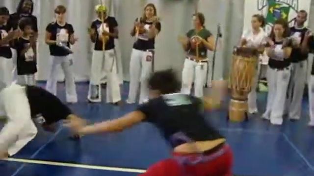 Festival féminin Lyon 2009 - Mulher Na Capoeira (2) смотреть онлайн