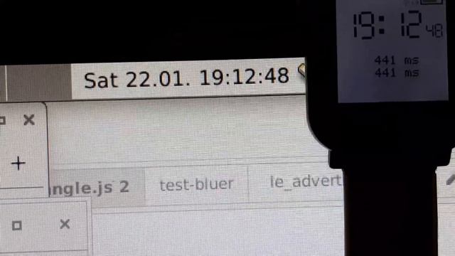 Testing syncing time of Bangle.js 2 watch to my desktop computer. смотреть онлайн