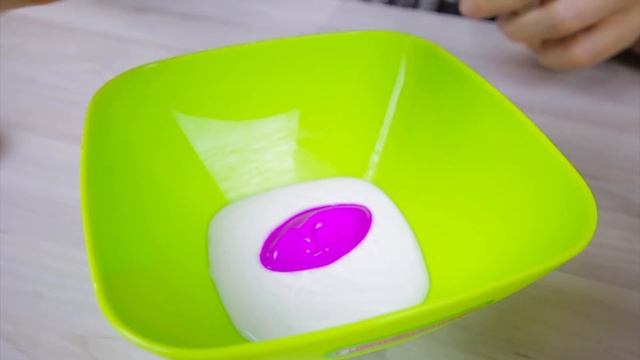 Как сделать СЛАЙМ БЕЗ ЗАГУСТИТЕЛЯ и без ТЕТРАБОРАТА? Чем можно загустить слайм в итоге? смотреть онлайн