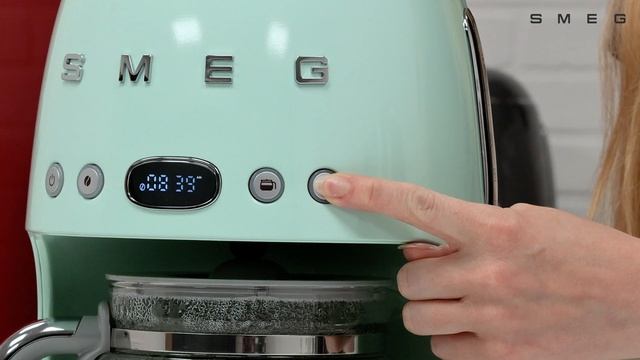 How to set the auto-start function on the Smeg Drip Filter Coffee Machine | DCF02 смотреть онлайн