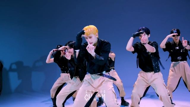 [BE ORIGINAL] Stray Kids(스트레이 키즈) 'CASE 143' (4K) смотреть онлайн