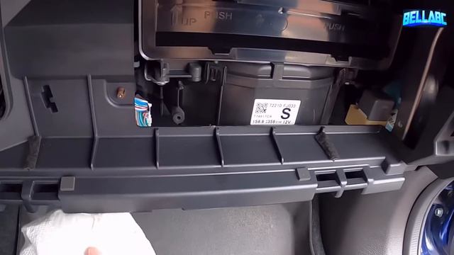 Subaru WRX Footwell Illumination Kit Install - H701SFJ101 смотреть онлайн