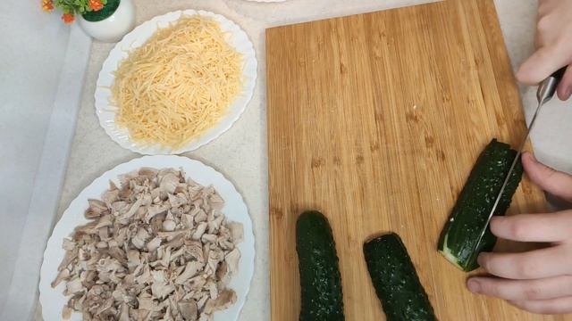 ХРУСТЯЩИЙ САЛАТ Муравейник смотреть онлайн