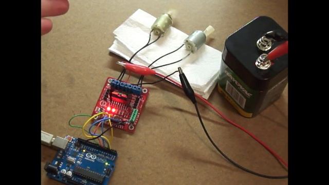 Arduino and L298N Dual H Bridge DC Motor Control смотреть онлайн