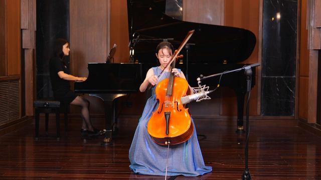 Cello Concerto in D Minor Edouard Lalo(1823-1892)I.Lento-Allegro maestoso Cellist: Xiyuan Guo смотреть онлайн