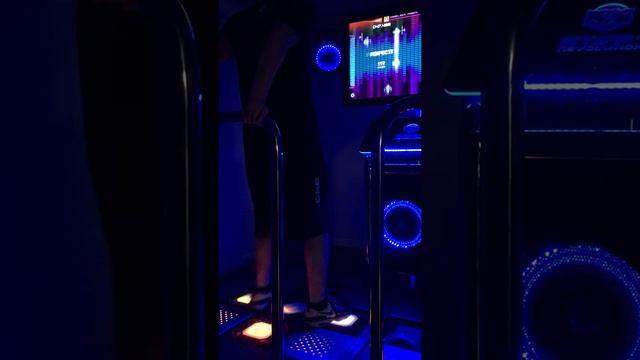 StepManiaX - Cowbell Rock (hard 15) смотреть онлайн