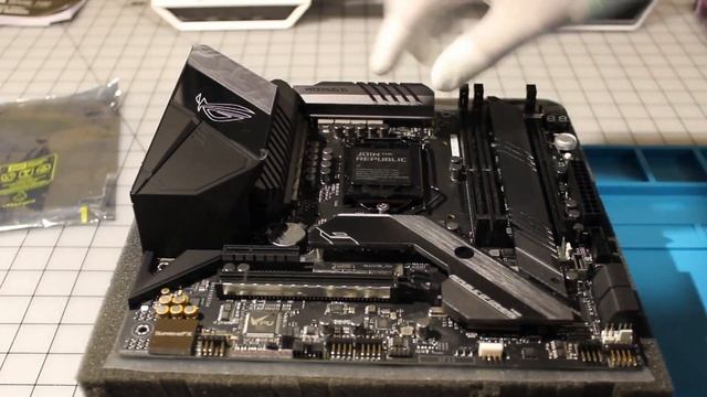Build A New Computer - i9700K+ GeForce RTX 2060 SUPER смотреть онлайн