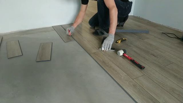 Aquafloor Parquet Plus. Укладка и обзор обьекта.