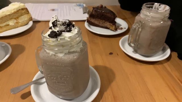 КОШАЧЬЕ КАФЕ 🐈 ☕️ смотреть онлайн