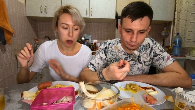 MUKBANG ЖАРЕНАЯ КАРТОШКА И САРДЕЛЬКИ | МУКБАНГ С МУЖЕМ