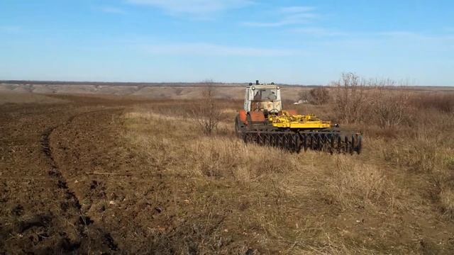 Обработка земли диметрой, Т-150 смотреть онлайн