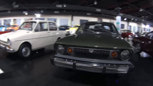 Музей классических автомобилей в Шардже (ОАЭ)/Sharjah Classic Car Museum (UAE) смотреть онлайн