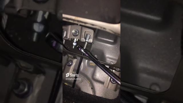 Подтягиваем ручник на Hyundai Solaris #hyundai