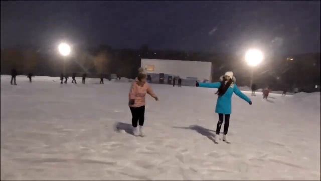 Vlog ♥ ВЕСЕЛЫЕ ПАДЕНИЯ на катке ♥ FALL FUN at the rink смотреть онлайн