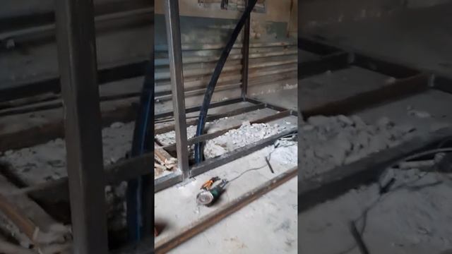 Прокол канализации мини ГНБ установкой пнд труба д110 в песке 13 метров. смотреть онлайн