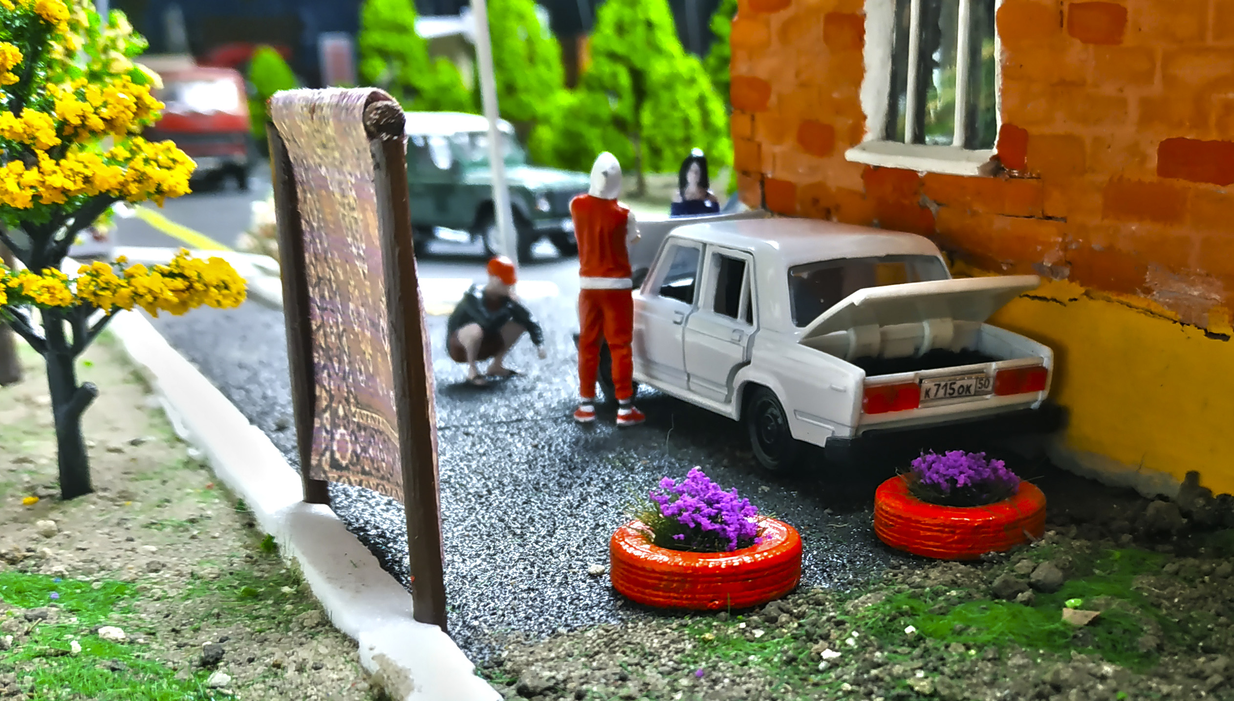 Макет города - ФИГУРКИ, ЦВЕТЫ, ДЕРЕВЬЯ масштаб 43. смотреть онлайн