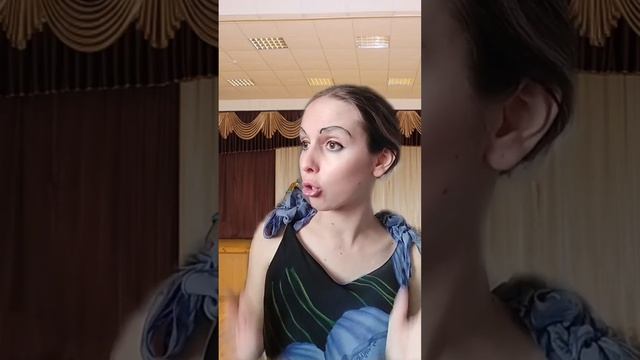 Яжмать записывает Лизоньку Единорожку в различные секции смотреть онлайн