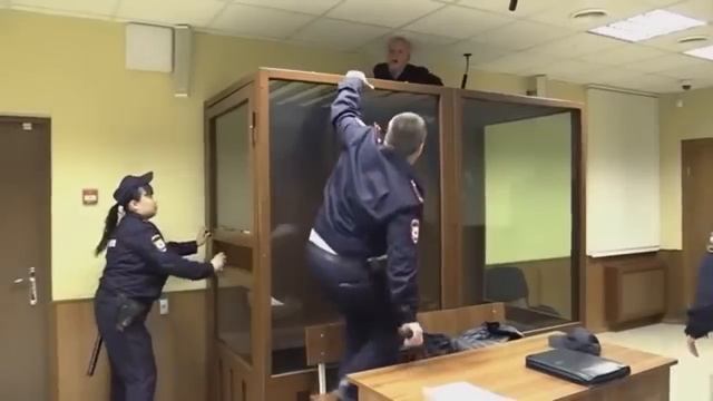 My Name Is Giovanni Giorgio смотреть онлайн
