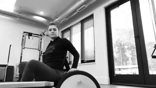 Pilates Spine Corrector - Breathing Side смотреть онлайн