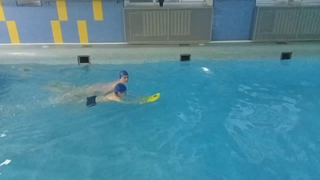 Гошины тренировки в бассейне. День 21 смотреть онлайн