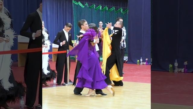 Медленный фокстрот / Молодежь 1 St (Open) - Чемпионат БФТ 2023 / спортивные бальные танцы смотреть онлайн