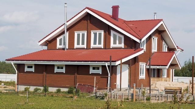 Дом из сухого профилированного бруса с эркером. Отзыв о материале и работе. смотреть онлайн