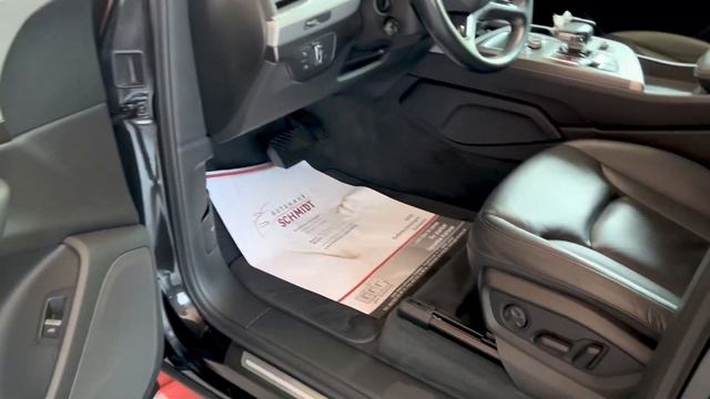 Audi Q7 Ultra Schwarz 7 Sitze смотреть онлайн