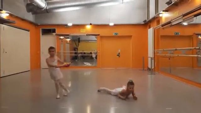 Танец ,,Подружки"2017 смотреть онлайн